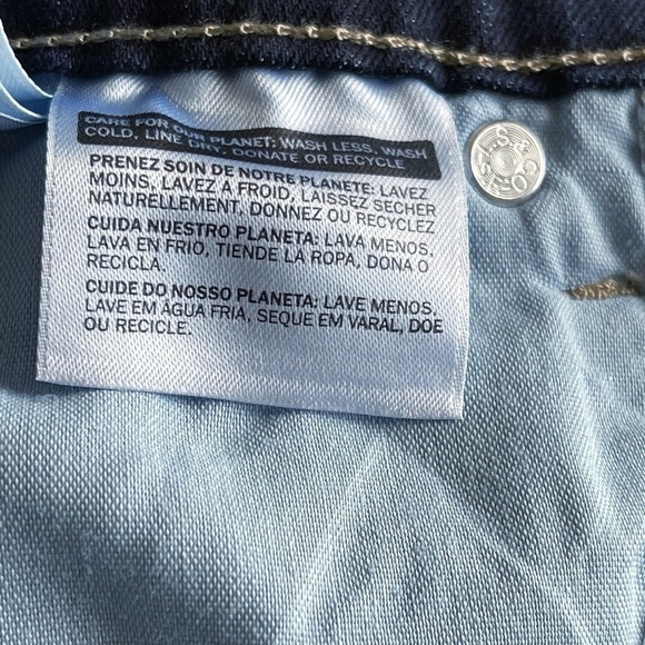 Levi’s Demi Curve Mid Rise Boot Cut Dark Wash Denim Jeans 14 - Picture 12 of 14